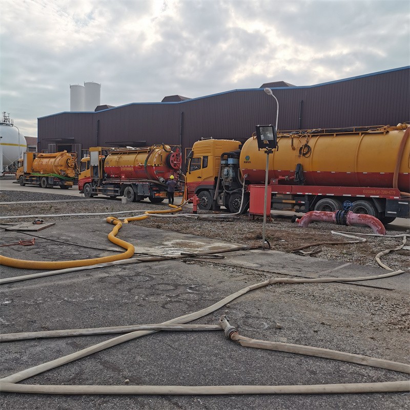 玉山污水池清理