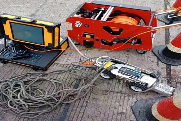 玉山CCTV管道检测机器人